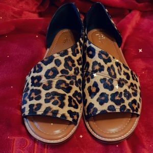 PAVLETTA ROUND PEEP TOE FLAT WORN ONCE